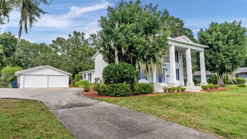 4 bedroom Single Family Residence at 1542 Lake Ariana Boulevard, Winona Park, Auburndale — photo 3