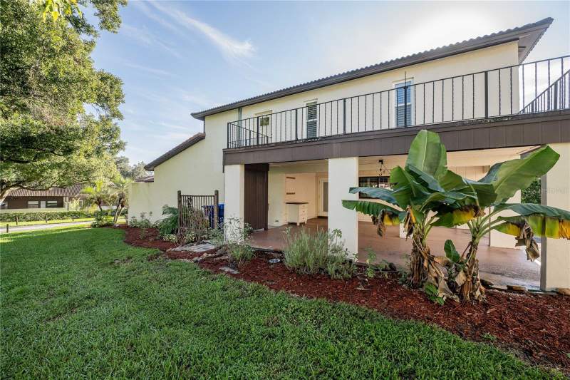3 bedroom Single Family Residence at 5 Loma Verde, Casa Loma Condo, Lakeland — photo 2