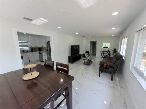 105 Forest Park Avenue, Temple Terrace FL - photo 8 of 24