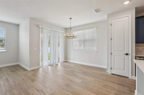7324 Deer Valley Circle, Tampa FL - photo 7 of 25