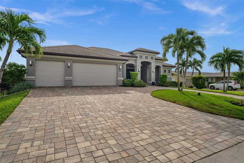 4 bedroom Single Family Residence at 5337 Cortez Court, Cape Coral Pt 2, Cape Coral — photo 4