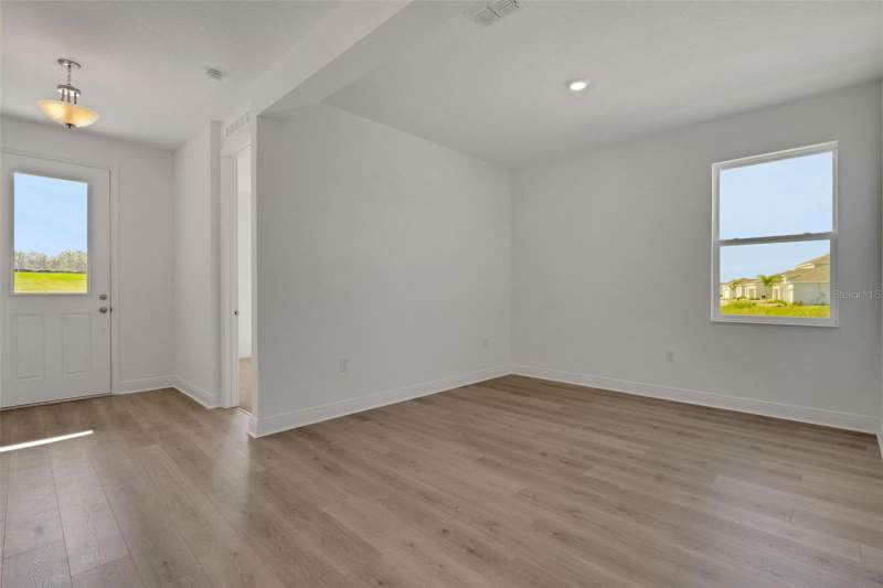 4 bedroom Single Family Residence at 934 Sunshower Drive, Reserves At Hammock Oaks, Lady Lake — photo 4