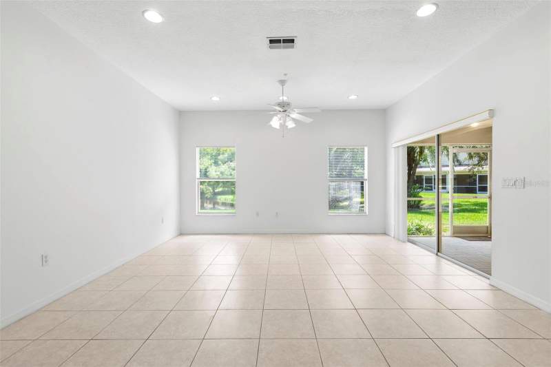 3 bedroom Townhouse at 11117 KAPOK GRAND CIRCLE, KAPOK GRAND, MADEIRA BEACH — photo 5