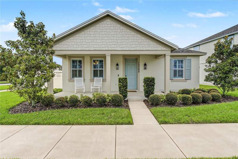 15302 HONEYBELL DRIVE home for sale in Hamlin Reserve