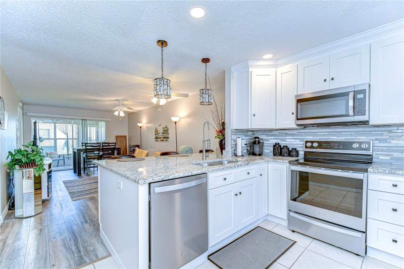 2 bedroom Condominium at 13870 Oakwood Lane #13870, Mission Oaks Condo, Seminole — photo 4