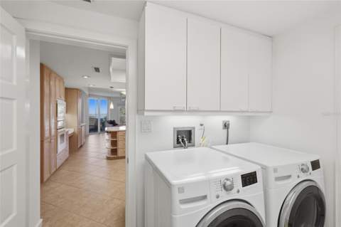 2550 Harbourside Drive #333, Longboat Key FL - photo 24 of 44