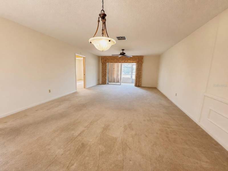 2 bedroom Villa at 1656 S Lake Avenue #4, Normandy Park South, Clearwater — photo 5