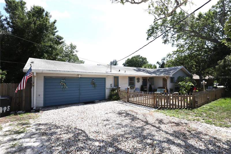915 DEMPSEY STREET home for sale in Lake Belleview Homes for Sale: 1 Listing, From $372K