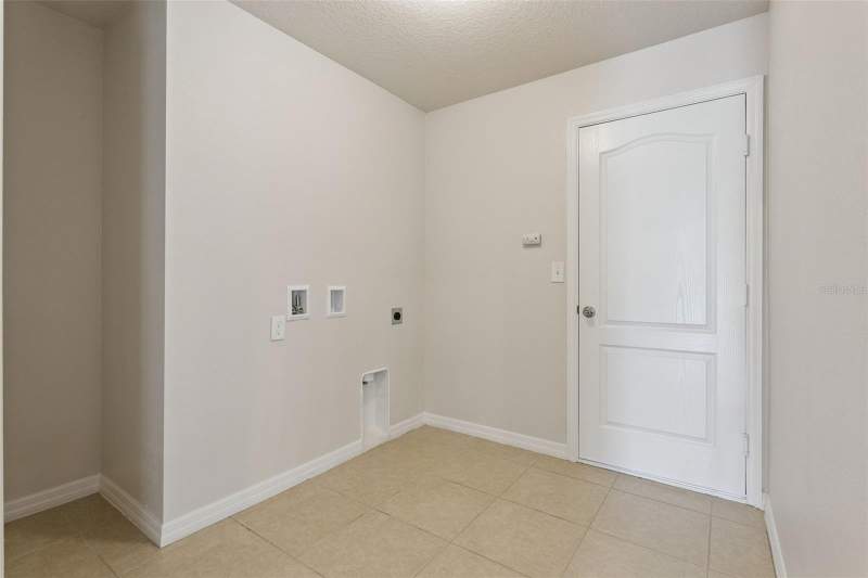 3 bedroom Single Family Residence at 2119 Peyto Way, Villages At Bridgewater, Lakeland — photo 5