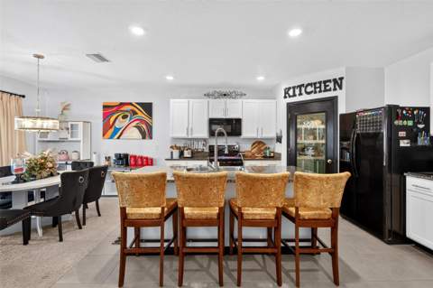 7043 Silverado Ranch Boulevard, Zephyrhills FL - photo 9 of 39