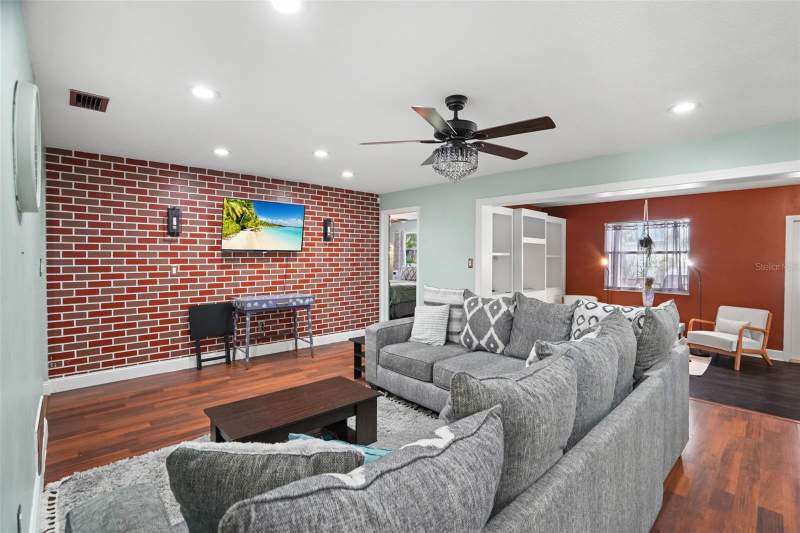 3 bedroom Single Family Residence at 1564 Santa Monica Drive, Hillside Park Sub, Dunedin — photo 3