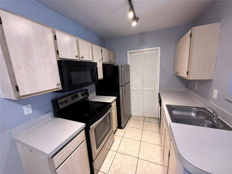 1 bedroom Condominium at 4328 S Kirkman Road #1303, Sunert Lake, Orlando — photo 5