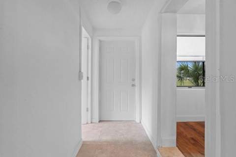1404 E Alfred Street, Tavares FL - photo 16 of 40