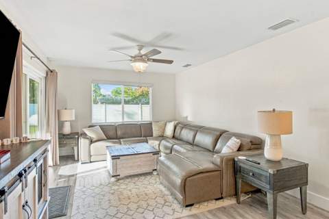 2080 Butternut Circle, Clearwater FL - photo 8 of 29