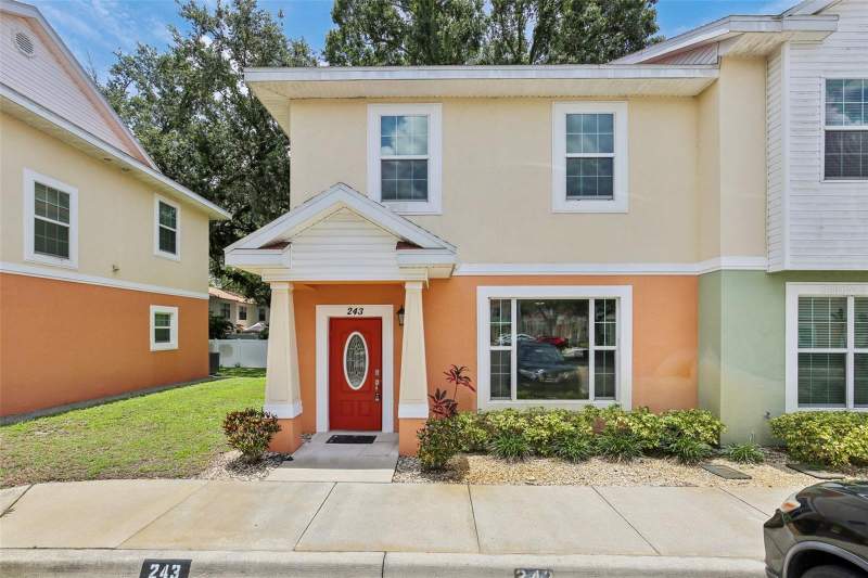 Alexander Woods Townhomes