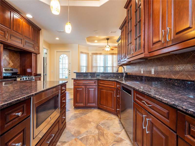 4 bedroom Single Family Residence at 1719 SW 27th Place, White Oak Village Ph 02, Ocala — photo 5