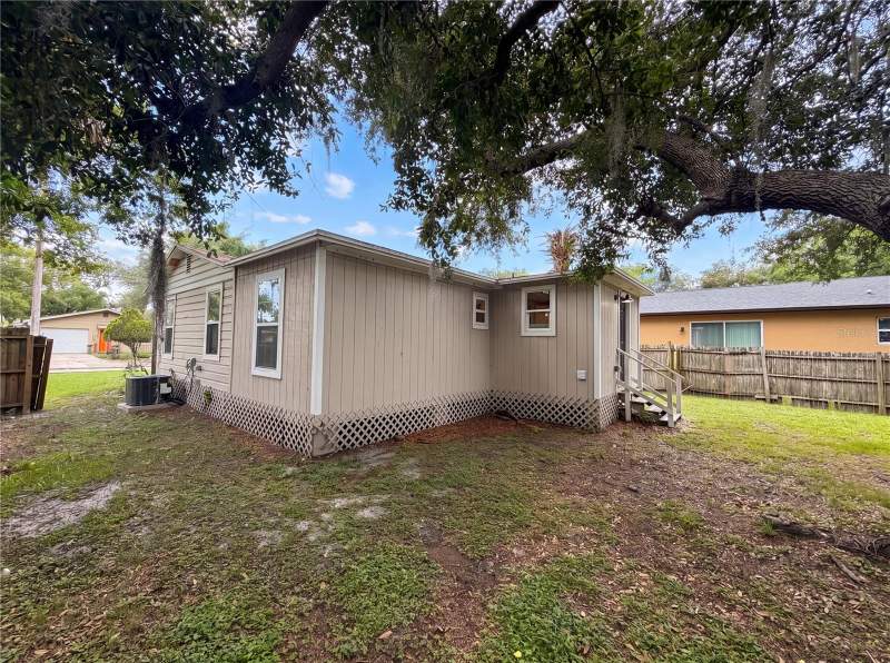 3 bedroom Single Family Residence at 1506 W 16th Street, Smiths M M 2nd Sub B1 P101, Sanford — photo 5