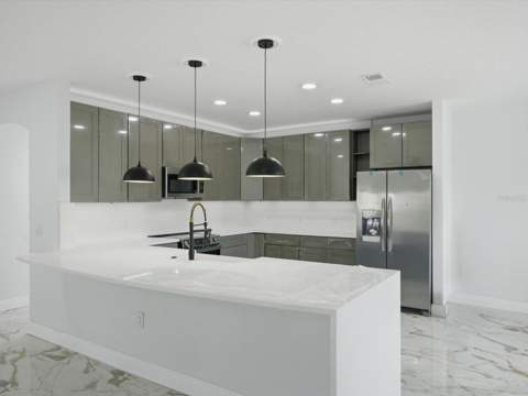 207 Redwood Bark Trail, Kissimmee FL - photo 16 of 50