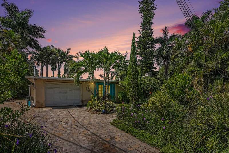 2 bedroom Single Family Residence at 27791 MICHIGAN STREET, HEITMANS BONITA SPGS, BONITA SPRINGS — photo 2