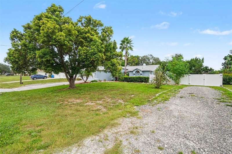 3 bedroom Single Family Residence at 6293 Grapewood Road, Spring Hill, Spring Hill — photo 3