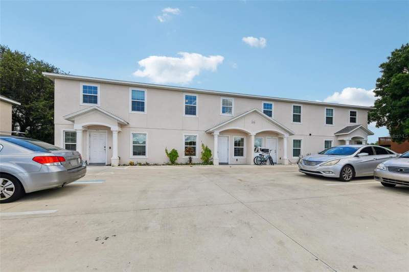 3 bedroom Townhouse at 210 Majors Lane #B, Majors Lane Twnhs, Kissimmee — photo 2