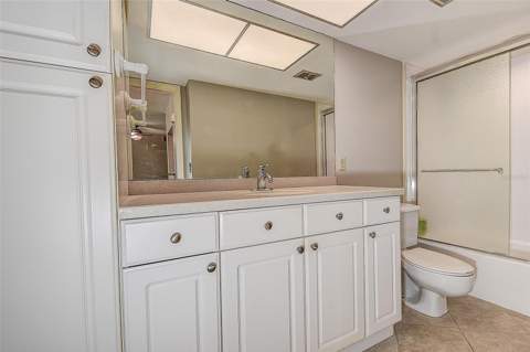 5220 Brittany Drive #509, St Petersburg FL - photo 23 of 38