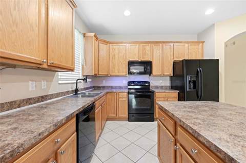 699 Winthrop Drive, Spring Hill FL - photo 14 of 47