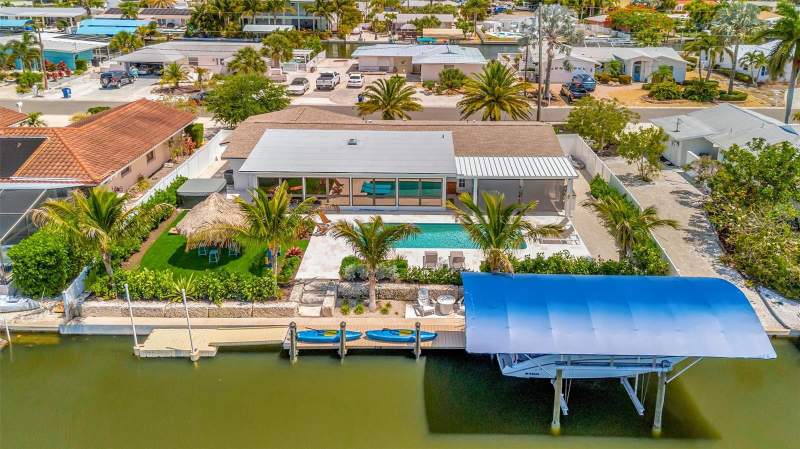 3 bedroom Single Family Residence at 10115 Kingfisher Road, Flamingo Cay First Unit, Bradenton — photo 5
