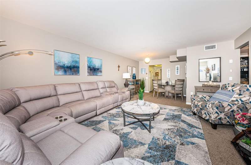 2 bedroom Condominium at 5955 18th Street #7, Town Apts Condo, St Petersburg — photo 3