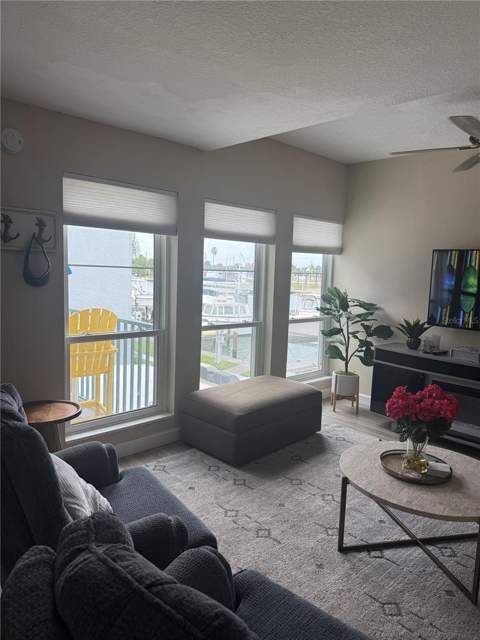 315 Medallion Boulevard #H, Madeira Beach FL - photo 18 of 61