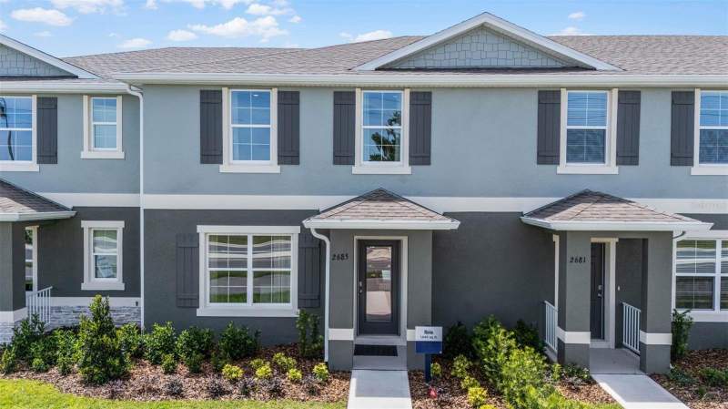 South Mews/Avian Pointe