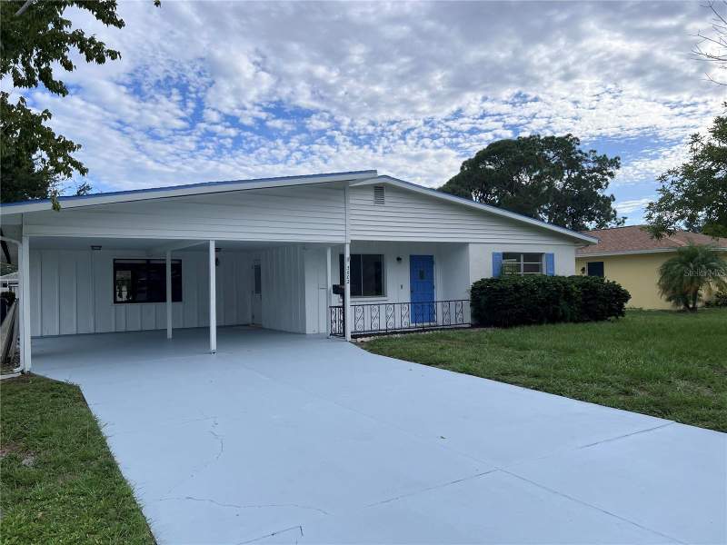 4 bedroom Single Family Residence at 3602 17th Avenue, Country Club Heights, Bradenton — photo 2