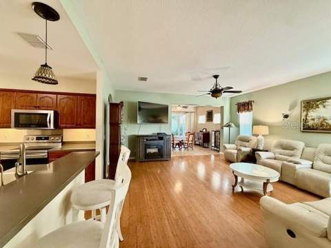 10036 Brookdale Drive, New Port Richey FL - photo 12 of 49