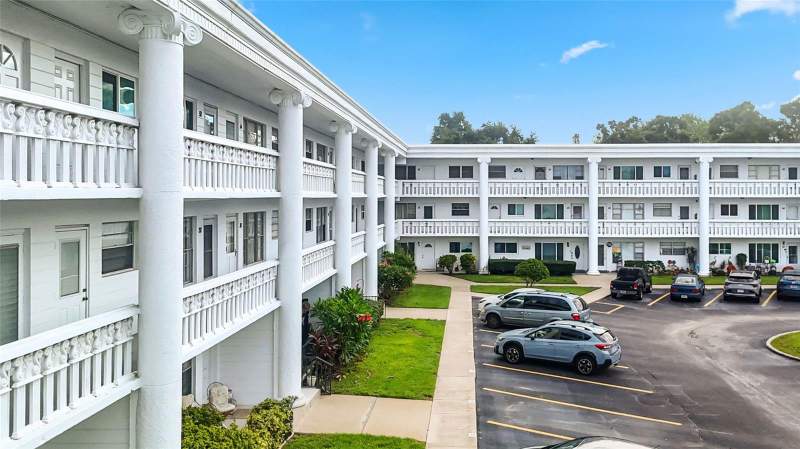 2 bedroom Condominium at 2454 Australia Way #32, On Top Of The World, Clearwater — photo 4