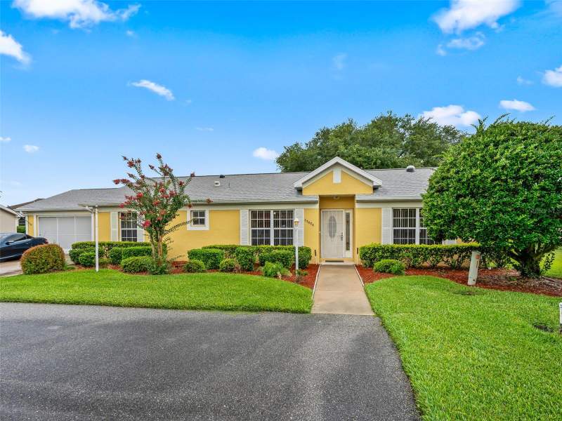 3 bedroom Single Family Residence at 17424 SE 111th Avenue, Stonecrest, Summerfield — photo 2