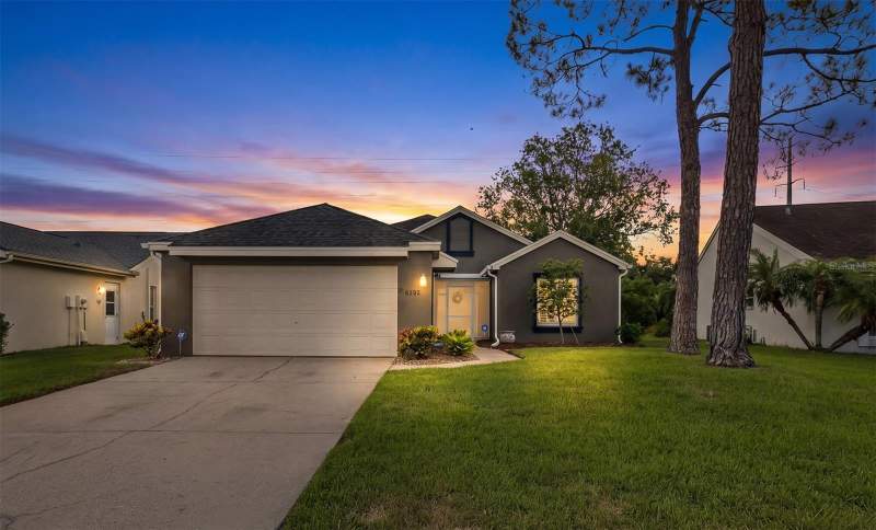 4242 NORTHAMPTON DRIVE home for sale in Millpond Estates