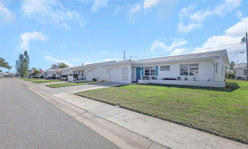 2 bedroom Single Family Residence at 4488 100th Avenue, Mainlands Of Tamarac By The Gulf Two Condo, Pinellas Park — photo 2