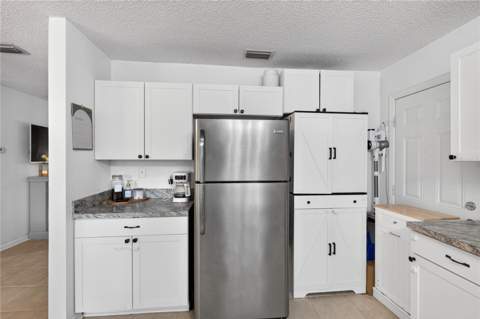 30832 Ridgeview Avenue, Mount Plymouth FL - photo 12 of 32