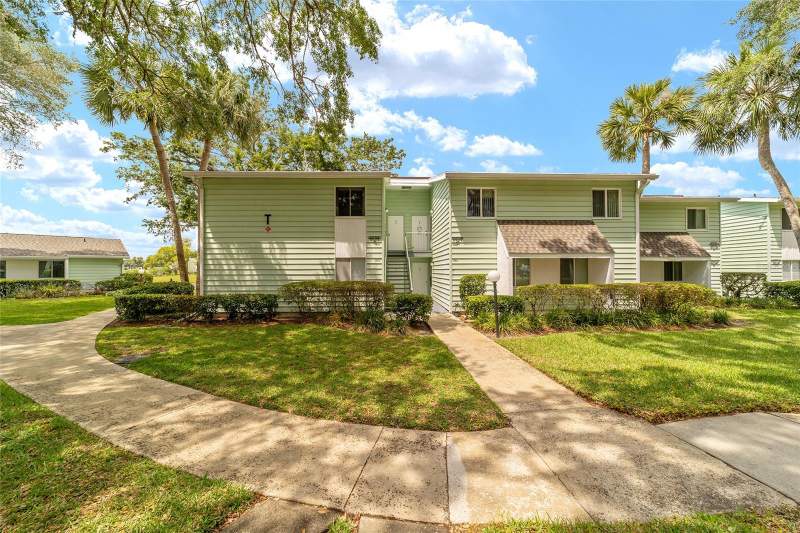 2 bedroom Condominium at 557 Midway Drive #B, Live Oak Village Condominium, Ocala — photo 2