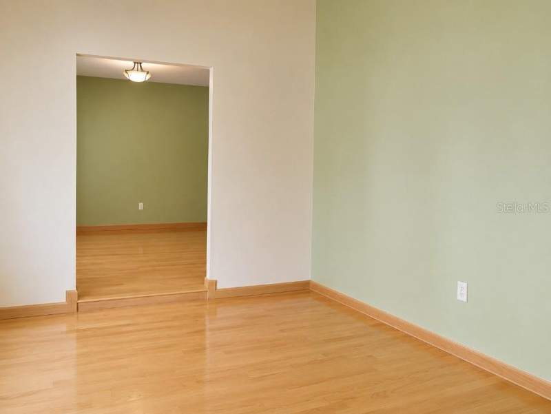 4 bedroom Single Family Residence at 9120 QUEEN ELIZABETH COURT, ROSE HILL PH 02, ORLANDO — photo 5