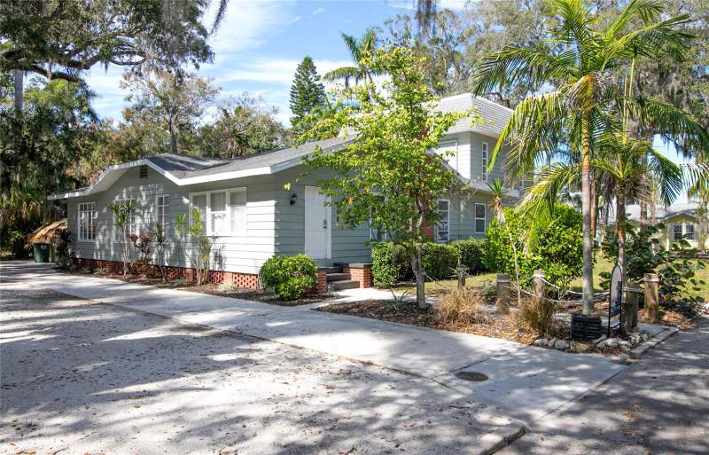 5 bedroom Single Family Residence at 315 29th Street, Braden Court, Bradenton — photo 2