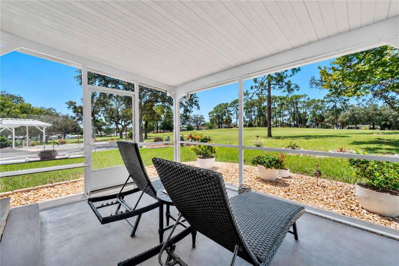 2 bedroom Mobile Home at 8241 Weatherford Avenue, Brookridge Comm, Brooksville — photo 2