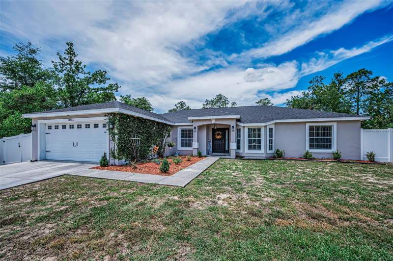 3 bedroom Single Family Residence at 12123 Fulmar Road, Royal Highlands, Weeki Wachee — photo 2