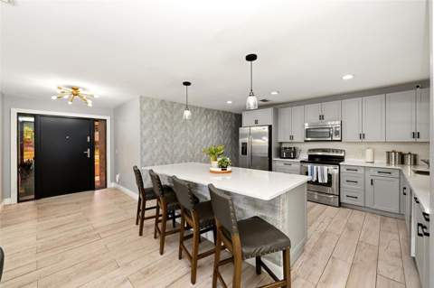 6349 Marlberry Drive, Orlando FL - photo 7 of 44