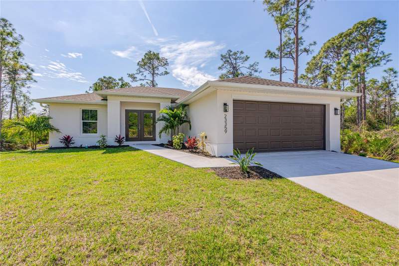 4 bedroom Single Family Residence at 107 BLUE ROAD, ROTONDA HEIGHTS, ROTONDA WEST — photo 1
