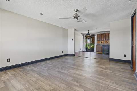 608 Timber Bay Circle, Oldsmar FL - photo 6 of 6