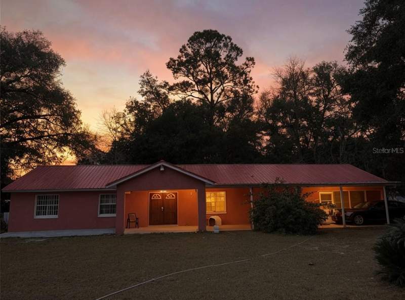 3 bedroom Single Family Residence at 912 NE 144th Court, Suthers, Silver Springs — photo 2