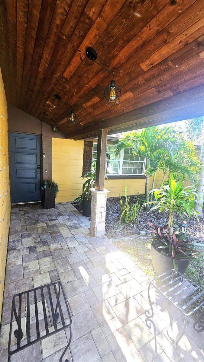2 bedroom Single Family Residence at 3532 Overland Drive, Beacon Square, Holiday — photo 2
