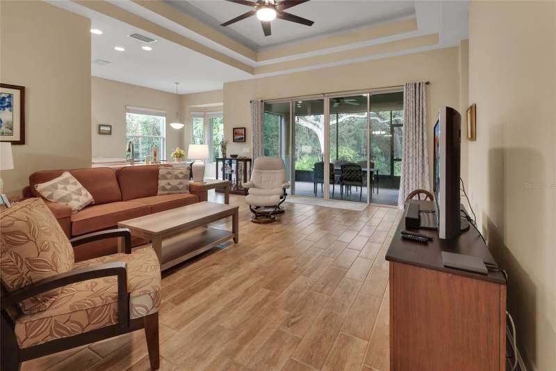 3 bedroom Single Family Residence at 603 Newhall Lane, Debary Plantation Un 17D, Debary — photo 4