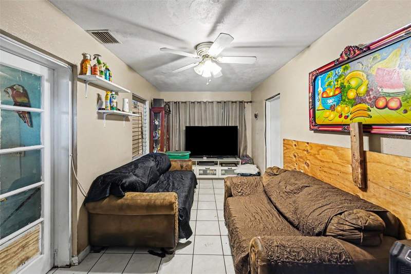2 bedroom Single Family Residence at 110 N Jupiter Avenue, Sky Crest Unit 1, Clearwater — photo 3